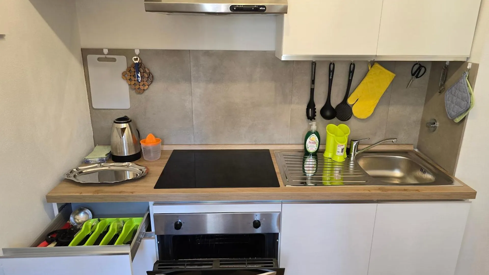 Homeholidaysanremo - Classic Holiday home